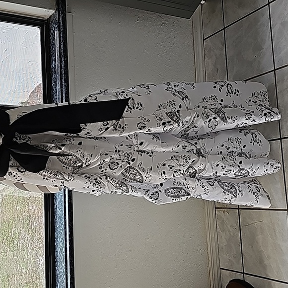 Morgan & Co formal/prom dress size 5/6 - Picture 5 of 7